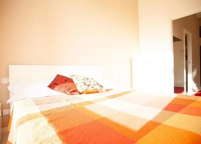 Lambrate Elegant Bright Apartment